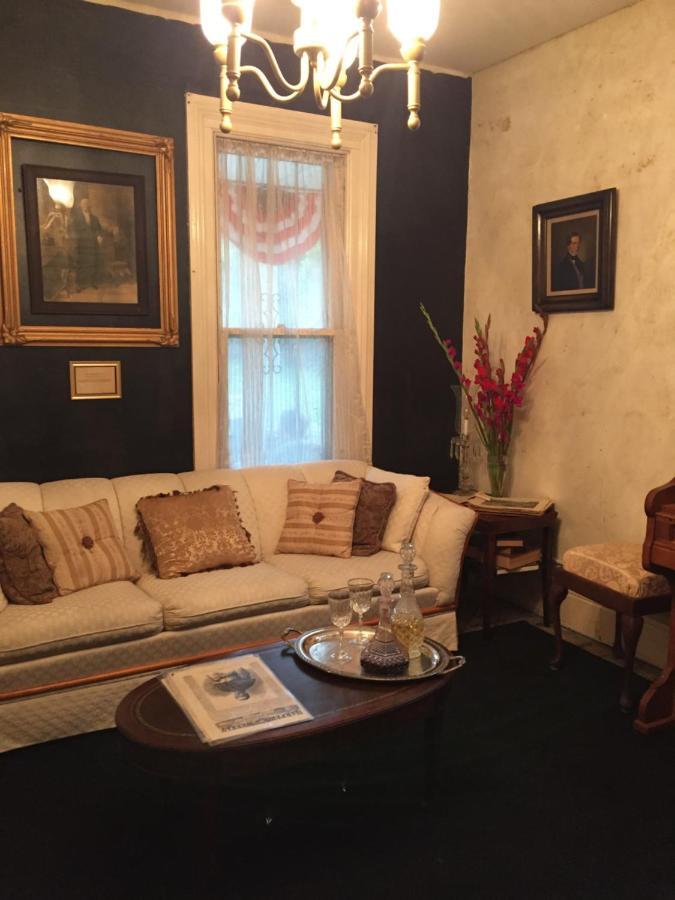 Aaron House Of Niagara Falls Bed and Breakfast Esterno foto