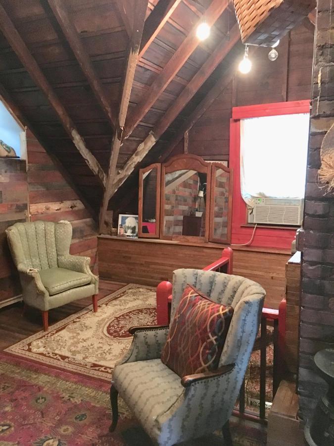 Aaron House Of Niagara Falls Bed and Breakfast Esterno foto